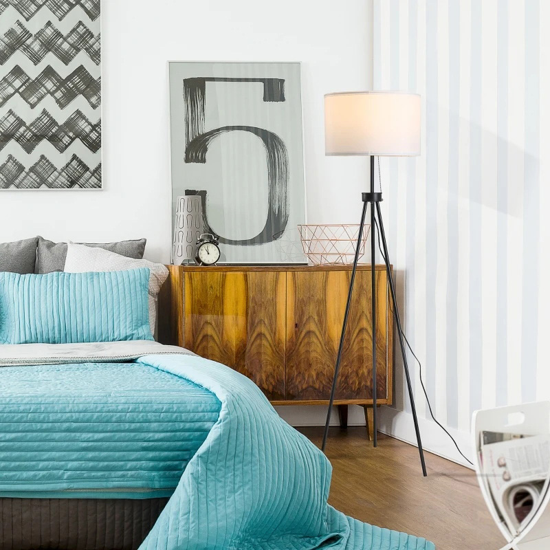 Luminária de leitura moderna de piso alto com pedal